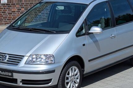 VW Sharan 256.730 km 4.990 &euro; BARSBÜTTEL 22885