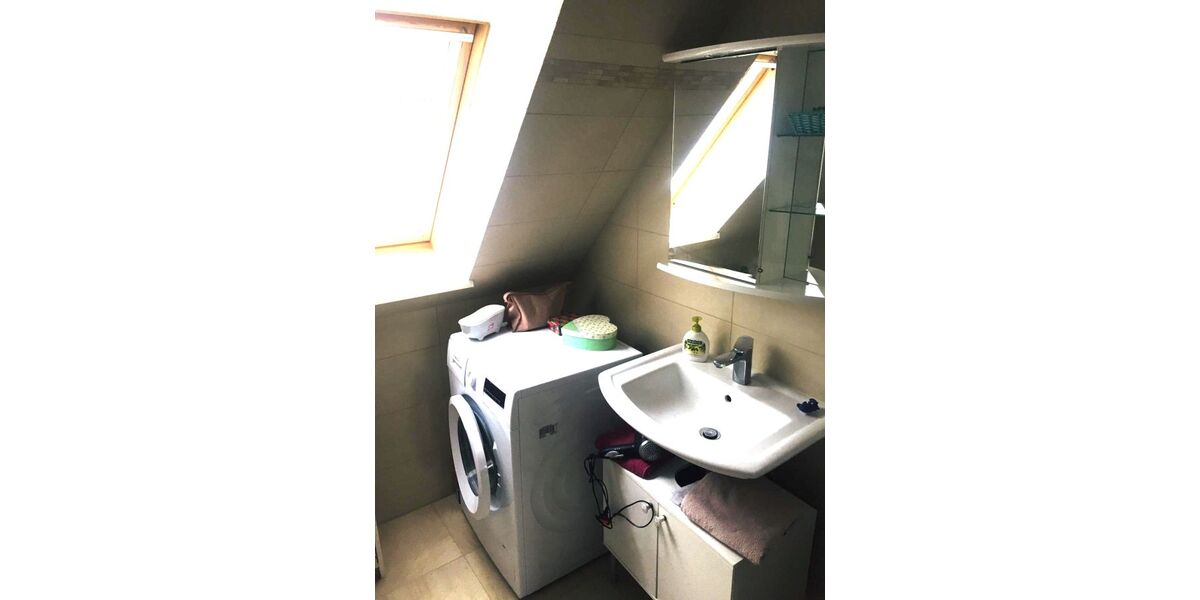 Provisionsfrei* Gepflegte 2-Zimmer Wohnung, 70m² mit Garage in SeevetalMaschen - Dachgeschoßwohnung Seevetal Holtorfsloh | Angebot:27296214