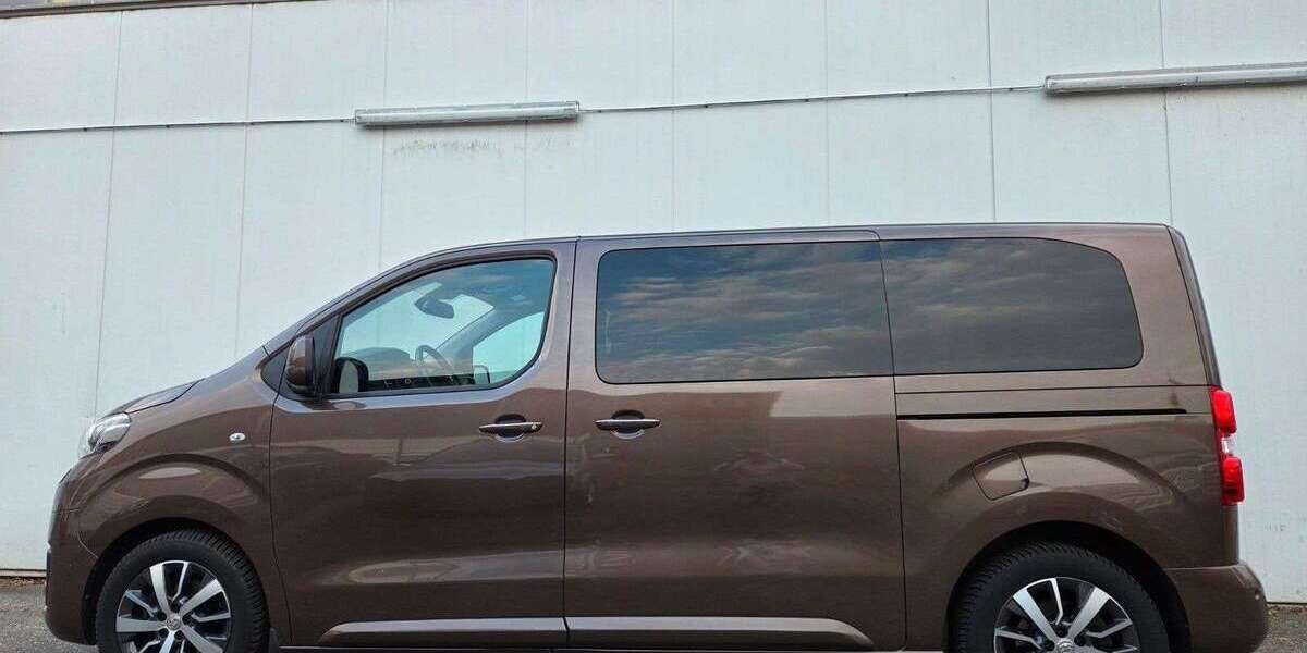 Toyota Proace 89.800 km 29.900 &euro; Hamburg 22419