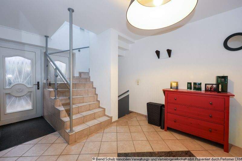 Doppelhaushälfte mit Vollkeller, Terrasse und Garten - viel Platz für die Familie 7 zimmer