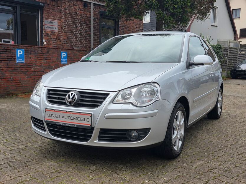 VW Polo 4.666 km 6.950 € Hamburg 22453