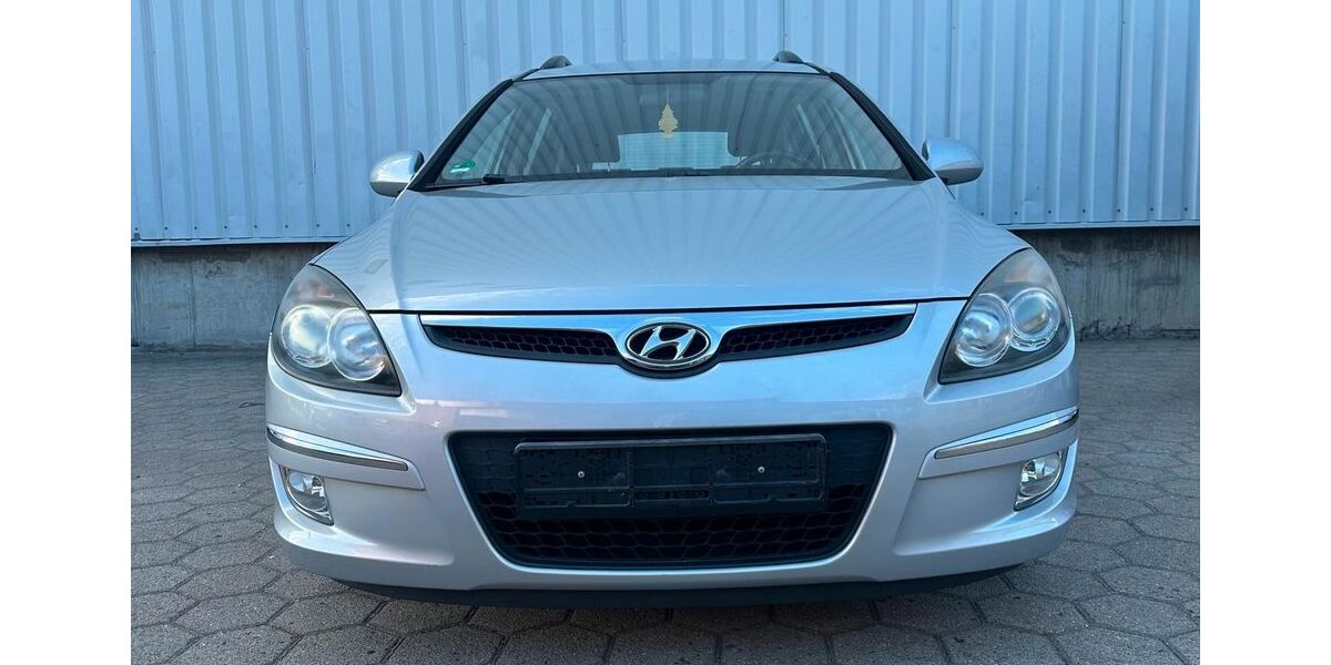 Hyundai i30 98.907 km 5.700 &euro; Hamburg 20539