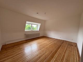 Dachgeschoßwohnung Hamburg Bahrenfeld - 6 Zimmer, 180 m&sup2;, 3.300&euro; | Angebot:26357237