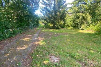 Schönes Baugrundstück in 21509 Glinde in zweiter Reihe mit Altbestand zimmer