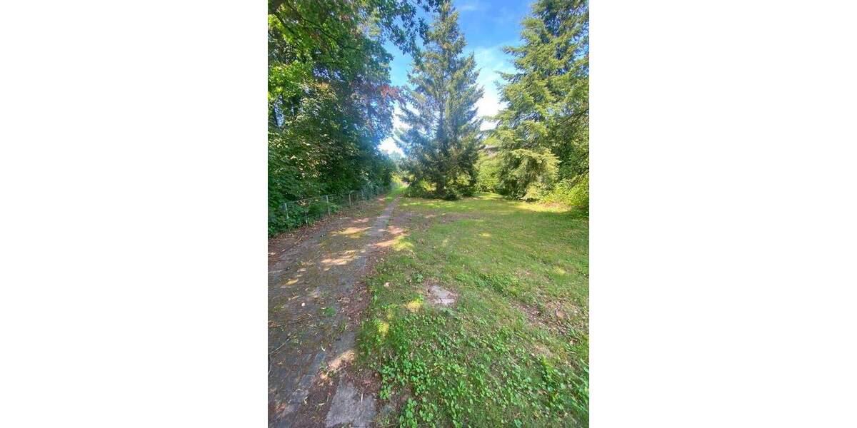 Schönes Baugrundstück in 21509 Glinde in zweiter Reihe mit Altbestand zimmer