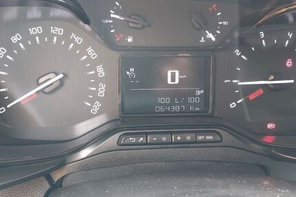 Toyota Proace City 65.000 km 9.500 &euro; Hamburg 22523