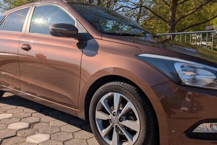 Hyundai i20 57.451 km 8.999 &euro; Geesthacht 21502