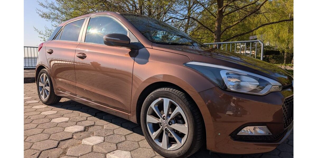 Hyundai i20 57.451 km 8.999 &euro; Geesthacht 21502