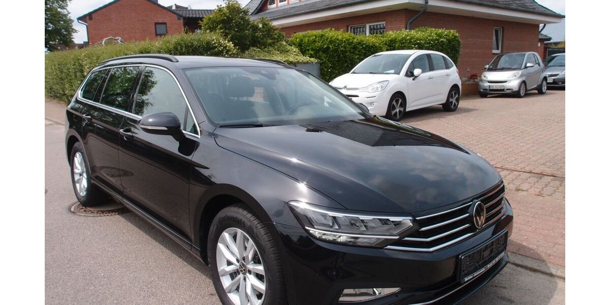 VW Passat Variant 23.449 km 26.990 &euro; Braak 22145