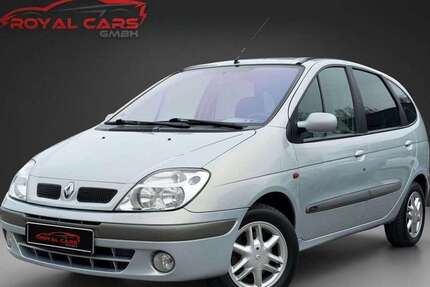 Renault Scenic 208.791 km 2.490 &euro; Hamburg 22111