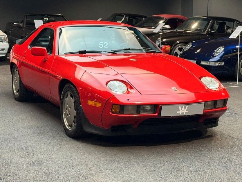 928