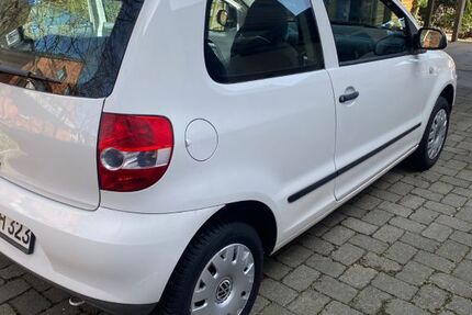 VW Fox 128.000 km 2.690 &euro; Halstenbek 25469