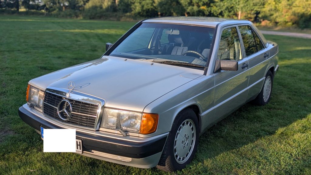 Mercedes-Benz 190 325.000 km 12.500 &euro; Hamburg 22419