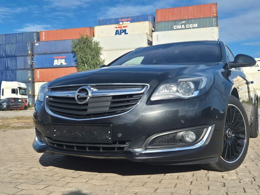 Opel Insignia 234.000 km 8.499 € Hamburg 20457