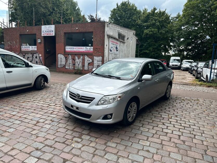 Toyota Corolla 145.328 km 4.300 € HAMBURG 22113
