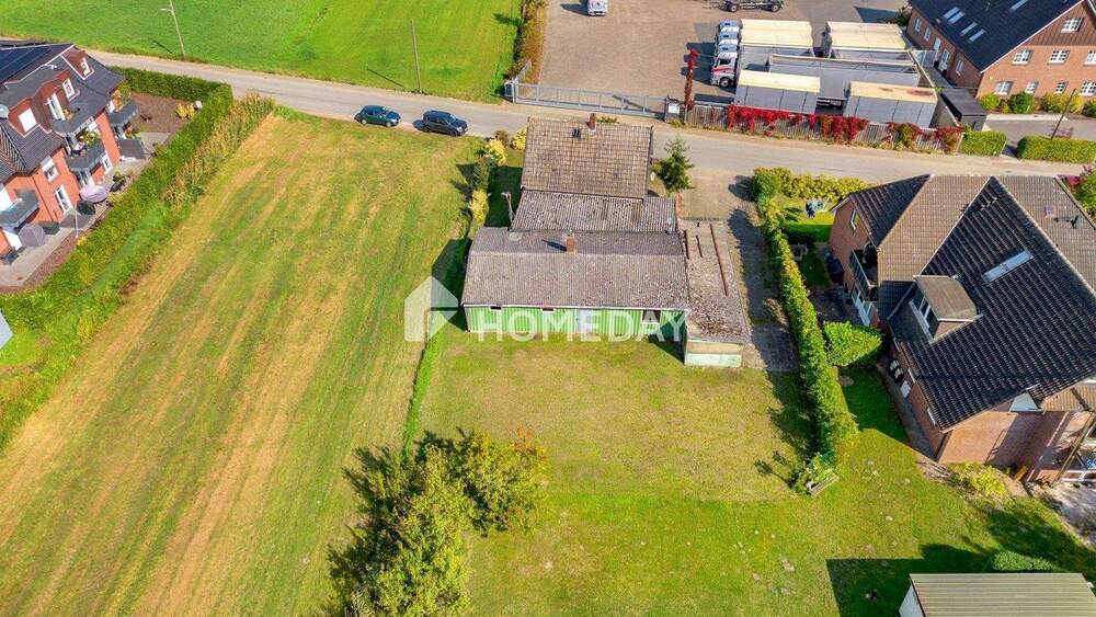 Grundstück mit Altbestand - ideal für Neubebauung 6 zimmer