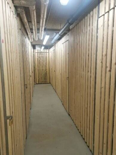 Schöne und moderne 3-Zimmer-Terrassenwohnung (Neubaucharakter) mit Terrasse in zentraler, aber ruhiger und grüner Lage von Hamburg-Eißendorf! 3 zimmer