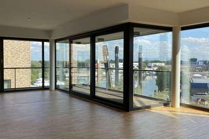 Wohnung zum Mieten in Hamburg 1.994 € 153.35 m² 4 zimmer