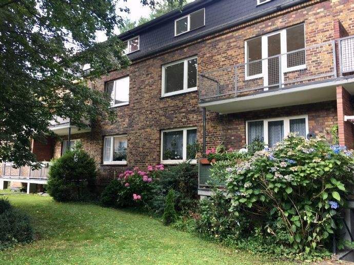 Modernisierte 2,5 Zimmer-Dachgeschosswohnung in HH-Eidelstedt 2 zimmer