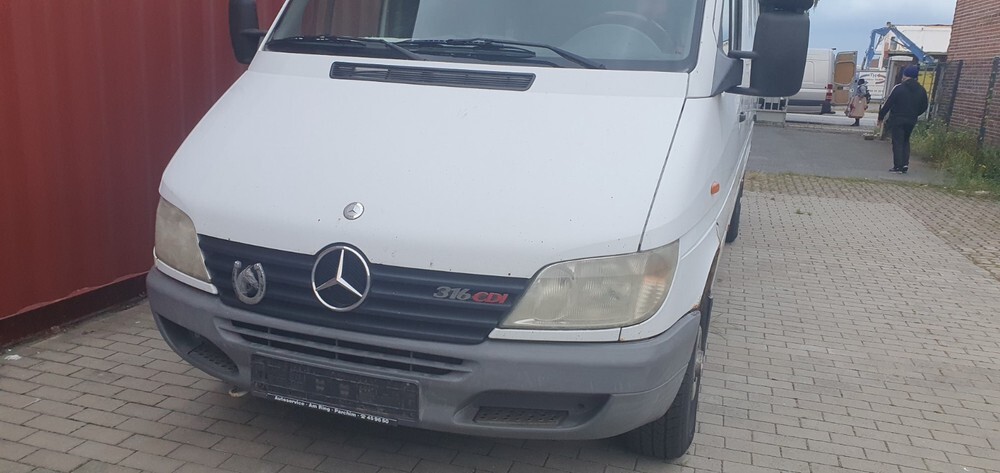 Mercedes-Benz Sprinter 432.000 km 3.900 € Hamburg 20038