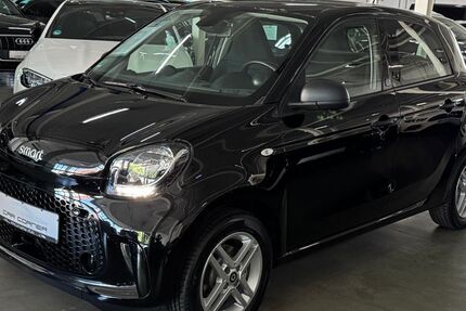 Smart ForFour 37.299 km 9.890 &euro; Hamburg 20537