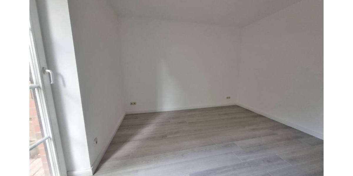 Etagenwohnung Hamburg Rahlstedt - 2 Zimmer, 86 m&sup2;, 949&euro; | Angebot:26218020