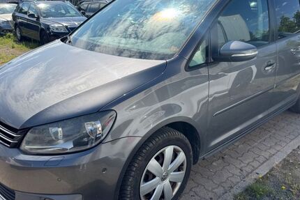 VW Touran 342.000 km 3.450 &euro; Stelle 21435