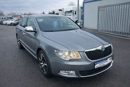 Skoda Superb 116.742 km 8.990 &euro; hamburg 20539