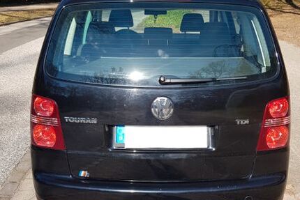 VW Touran 303.000 km 2.900 &euro; Hamburg 22177