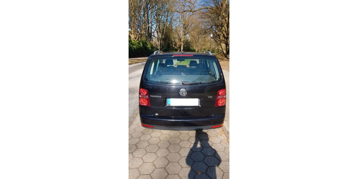 VW Touran 303.000 km 2.900 &euro; Hamburg 22177