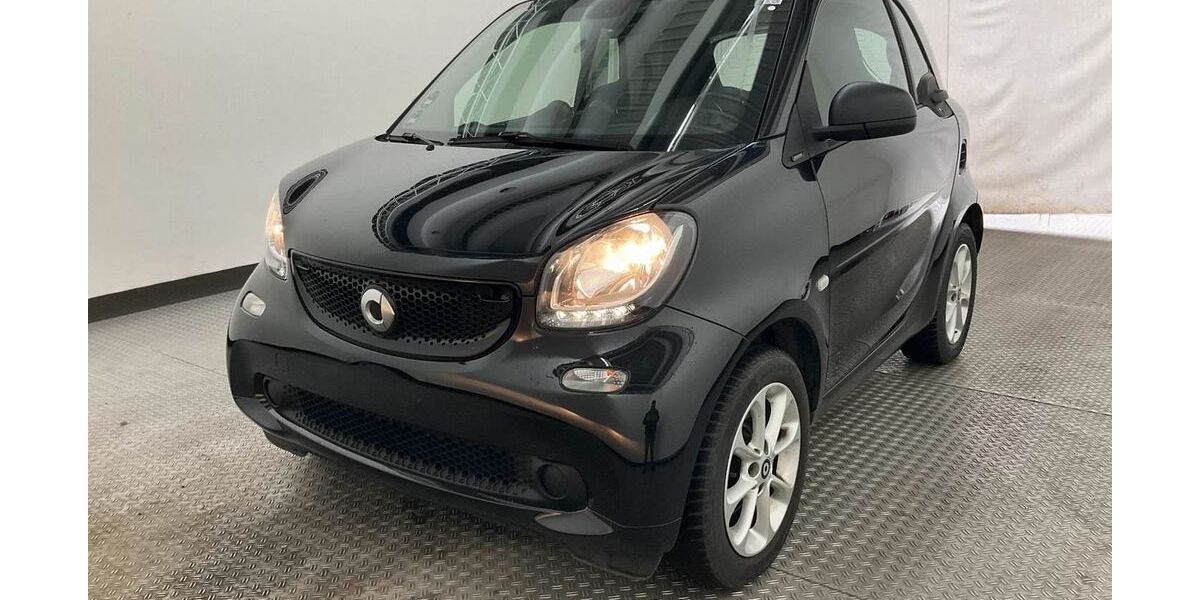 Smart ForTwo 123.000 km 8.690 &euro; Hamburg 21073