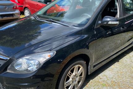 Hyundai i30 139.709 km 5.900 € Hamburg 22419
