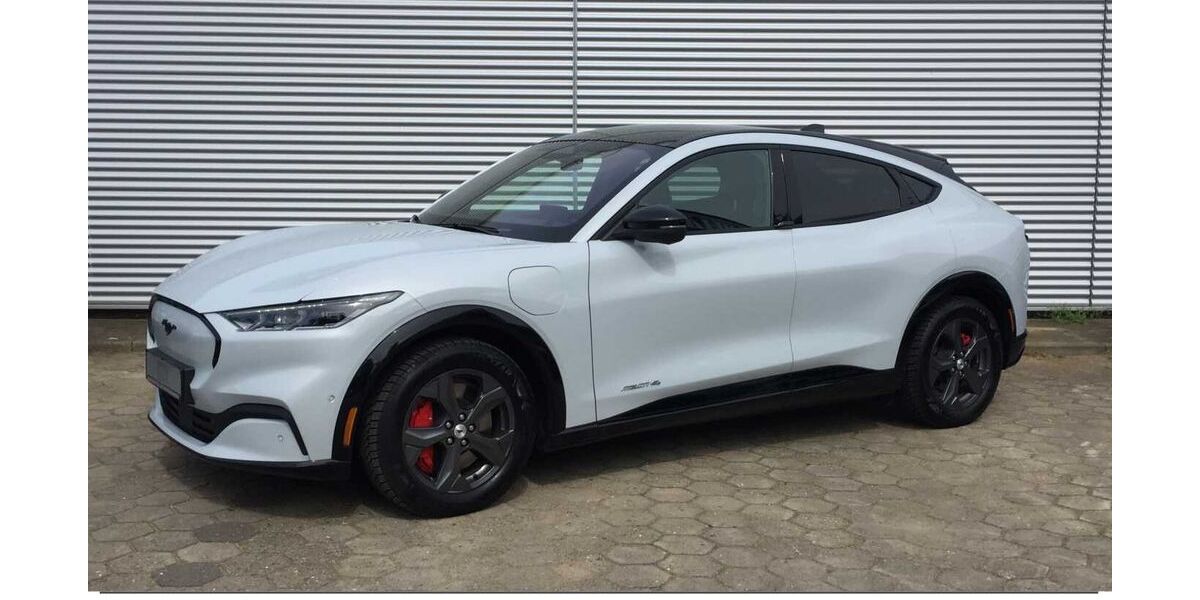 Ford Mustang Mach-E 20.322 km 34.990 € Hamburg 22393