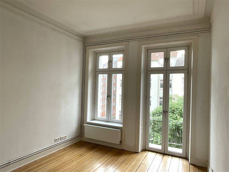 Mittendrin und ruhig - 5 Zimmer WHG, ca. 134 m², WG geeignet, im 3. OG am Steindamm, St. Georg