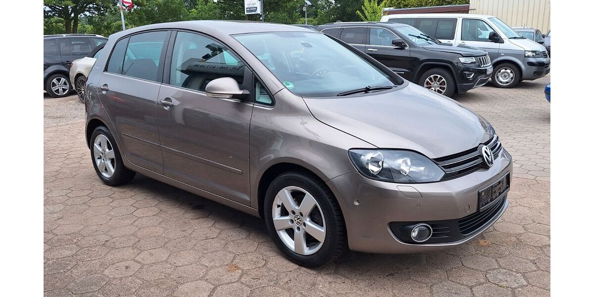 VW Golf 147.732 km 7.799 &euro; Stapelfeld 22145