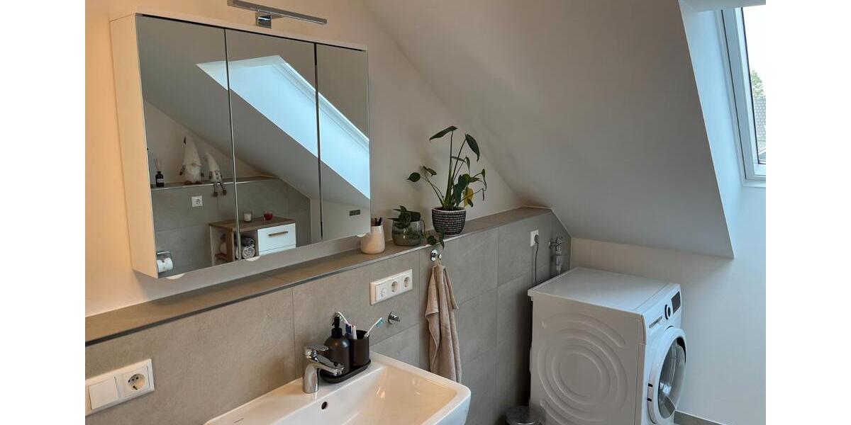 Dachgeschoßwohnung Seevetal Holtorfsloh - 2 Zimmer, 82 m&sup2;, 1.270&euro; | Angebot:26322892