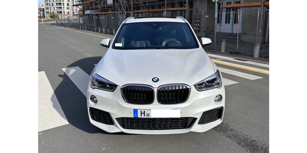 BMW X1 203.000 km 18.990 &euro; Pinneberg 25421