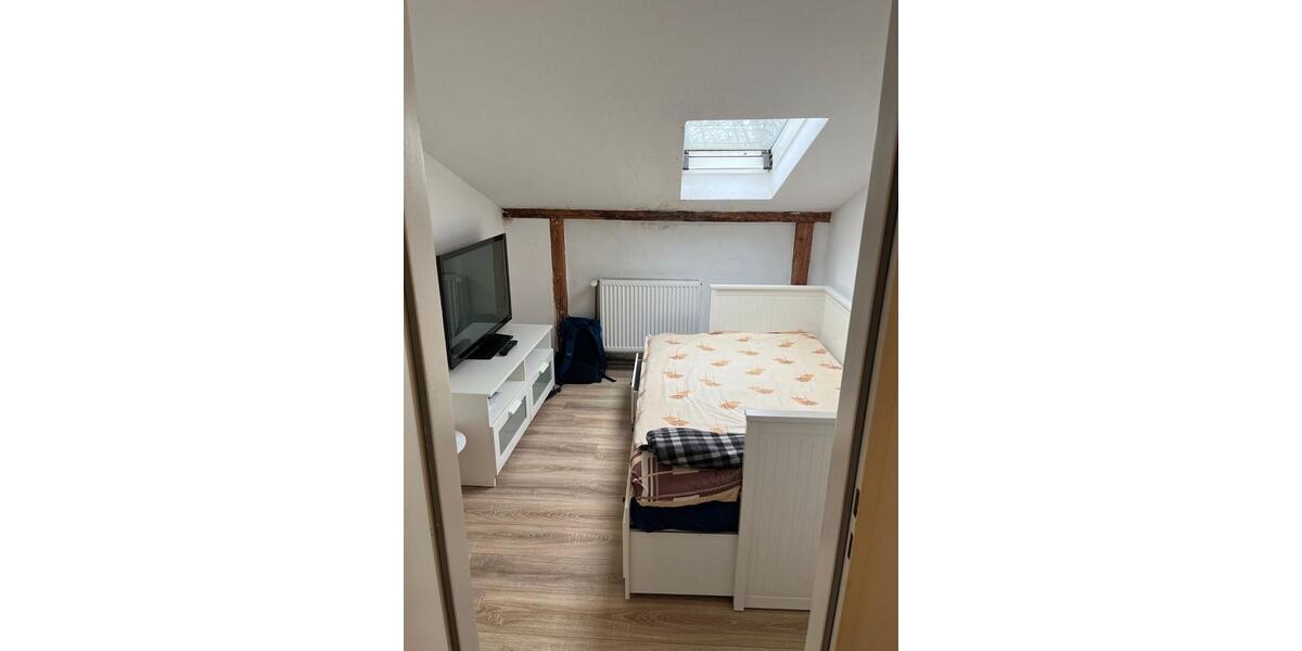 Etagenwohnung Hamburg Harburg - 4 Zimmer, 48 m&sup2;, 390&euro; | Angebot:26123738