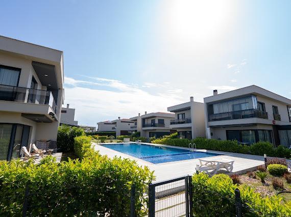 Villa Hamburg Sternschanze - 4 Zimmer, 160 m&sup2;, 370.000&euro; | Angebot:27281143