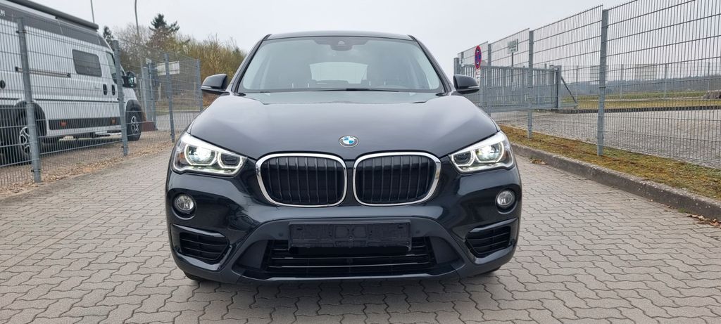BMW X1 89.000 km 15.450 &euro; Hamburg 22149