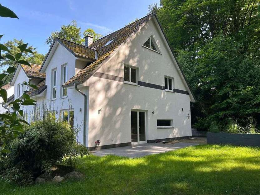 Haus zum Kaufen in Großhansdorf 639.000 € 148 m²
