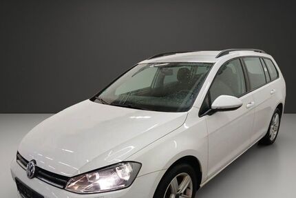 VW Golf 141.800 km 7.990 &euro; Hamburg 22111