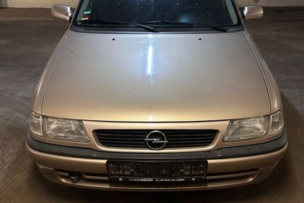 Opel Astra 207.500 km 700 &euro; Hamburg 22043