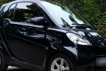 Smart ForTwo 110.000 km 7.499 € Hamburg 20038