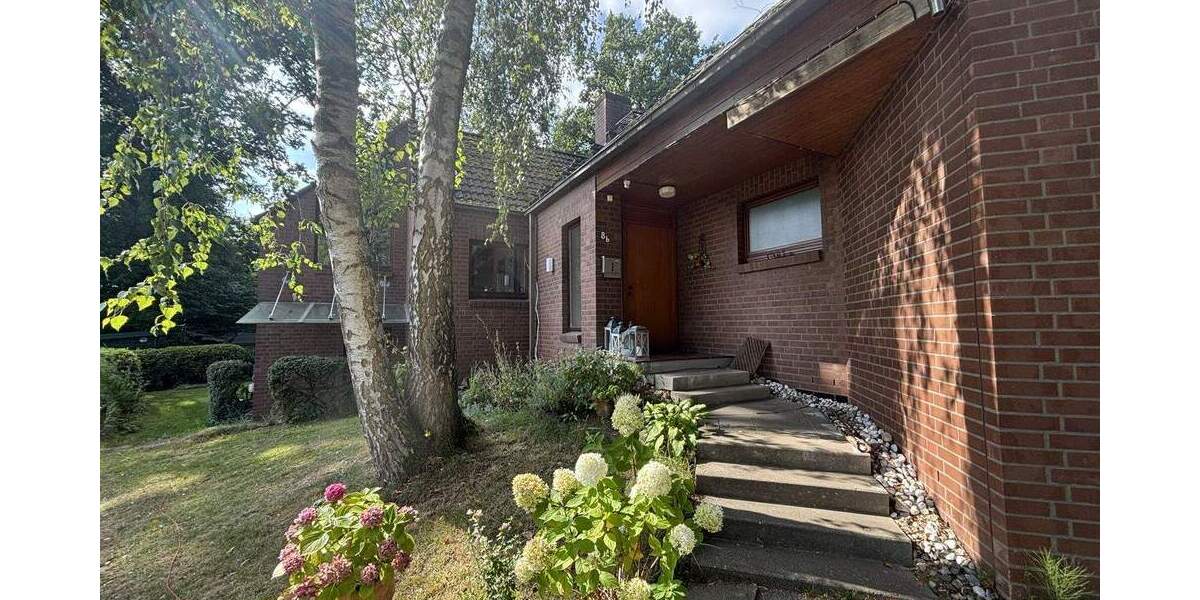 Splitlevel Doppelhaushälfte in Emmelndorf 5 zimmer