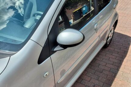 Toyota Aygo (X) 97.651 km 1.700 &euro; Hamburg 22307