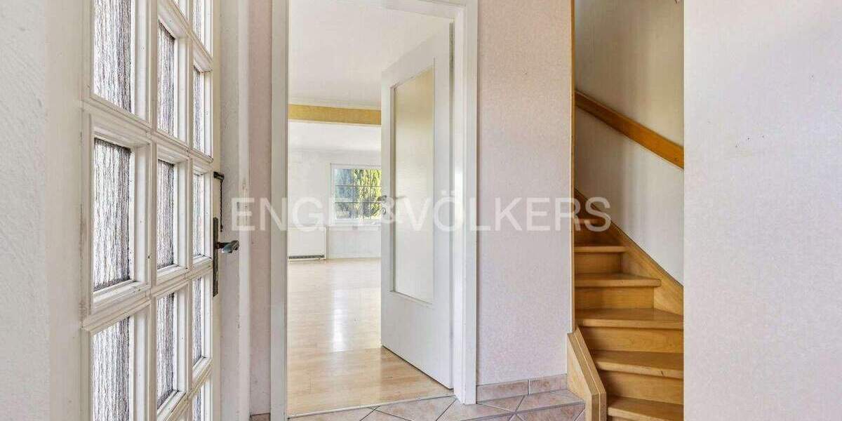 Mehrfamilienhaus, Wohnhaus Ammersbek Siedlung Daheim-Heimgarten - 8 Zimmer, 174 m&sup2;, 498.000&euro; | Angebot:25701558