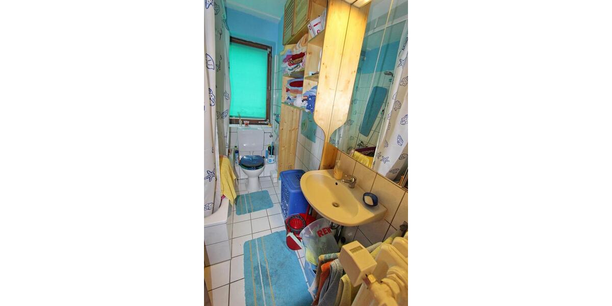 Etagenwohnung Pinneberg - 2.5 Zimmer, 74 m&sup2;, 215.000&euro; | Angebot:26122915