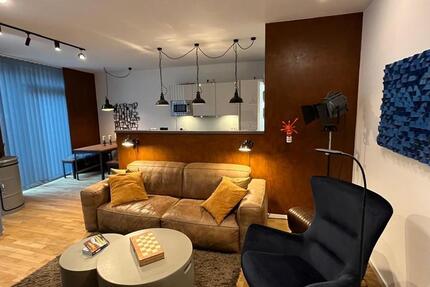 Wohnung Hamburg Wandsbek - 2 Zimmer, 61 m&sup2;, 1.500&euro; | Angebot:26461240