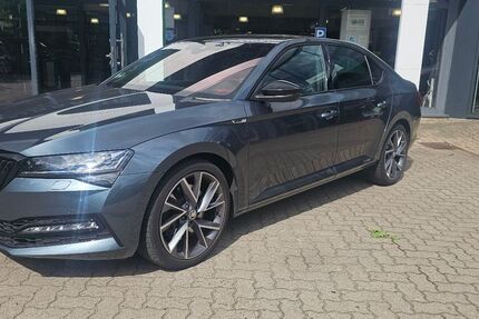 Skoda Superb 45.595 km 34.900 &euro; Reinbek bei Hamburg 21465